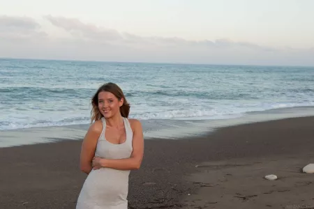 Летняя чувственная фотосессия на побережье